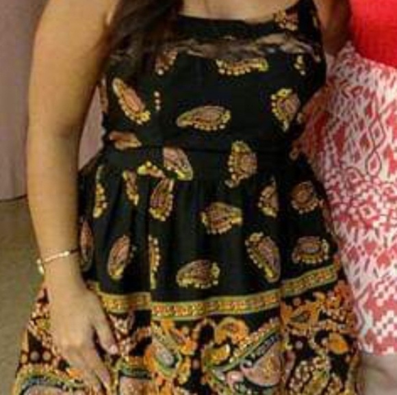 American Rag Black/Orange Paisley dress *POCKETS!* - Picture 7 of 11